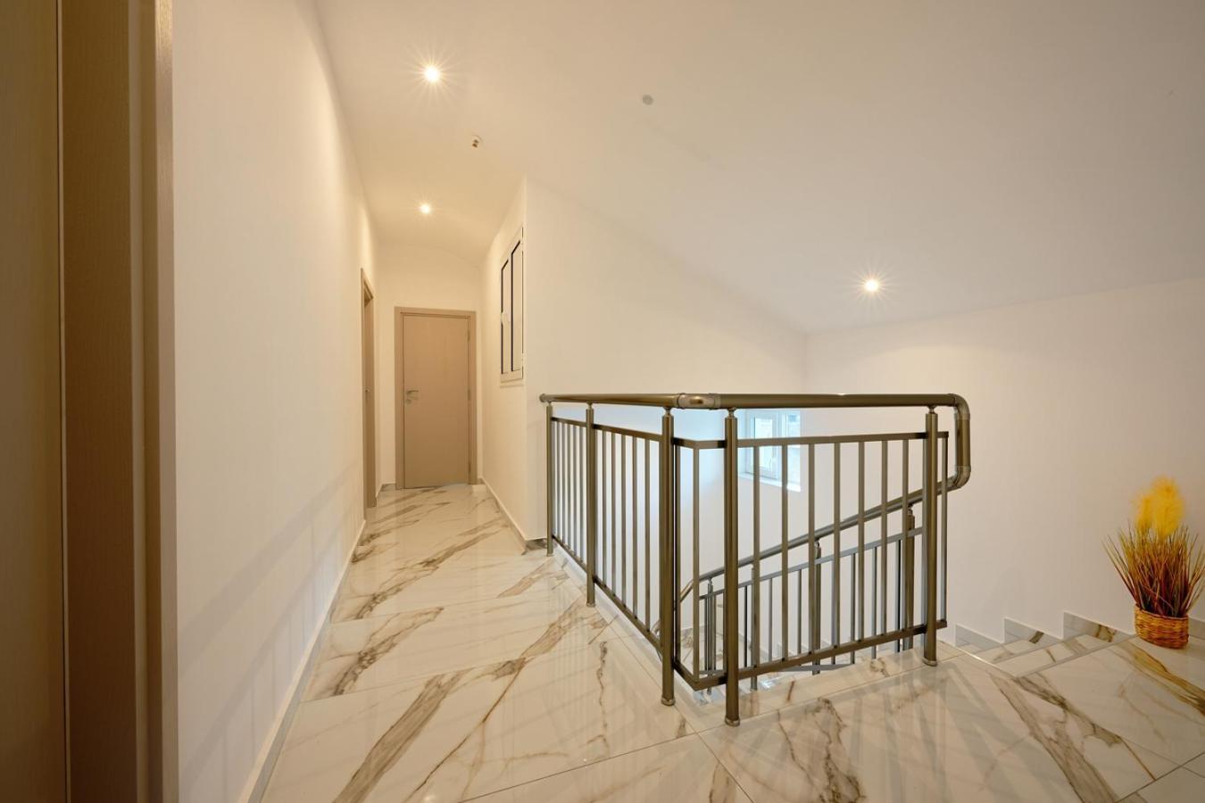 Sakutski House Chisarja Exteriér fotografie